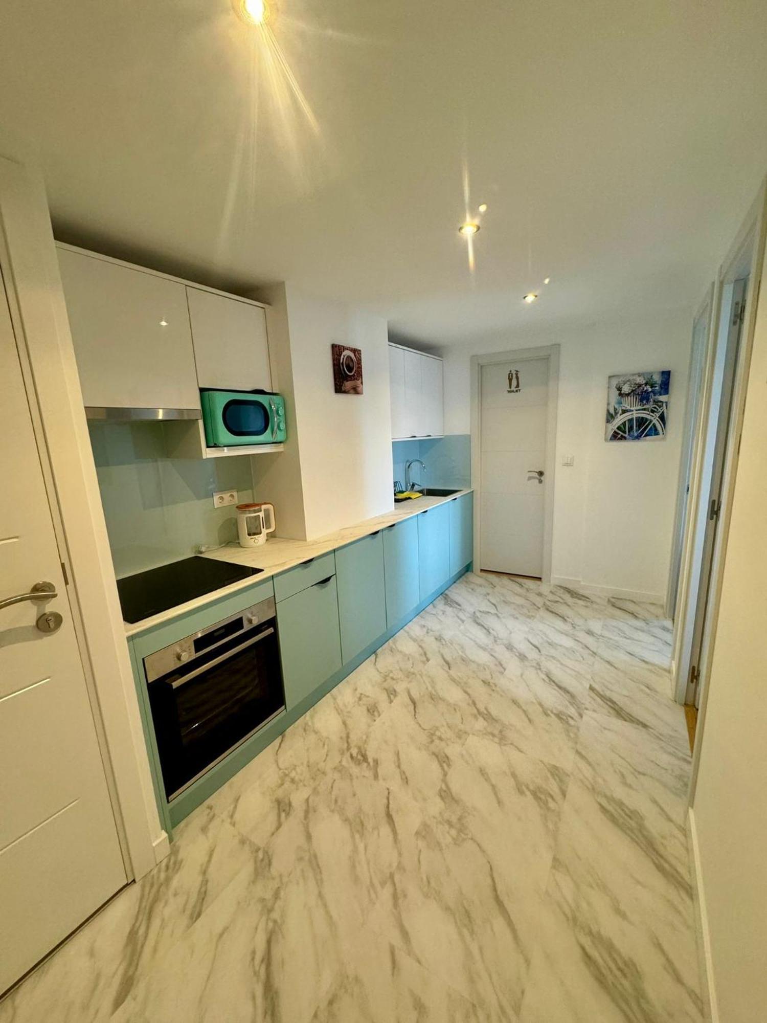 Apartamentos Coastal Haven 貝尼多姆 外观 照片